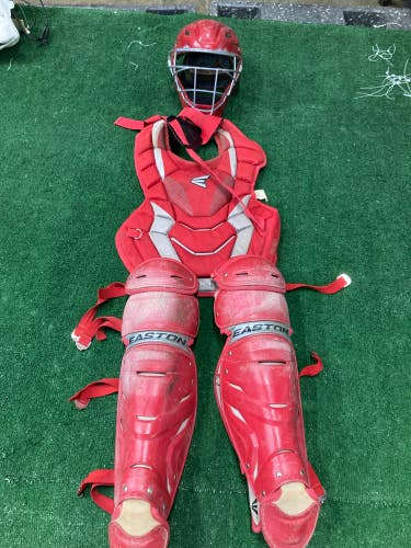 Used Adult Easton Gametime Catcher's Set