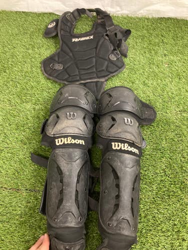 Used Youth Wilson Catcher's Set(phenix chest)