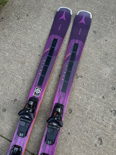 Used 2023 Women's Atomic Cloud Q12 Skis With Bindings Max Din 10 166Cm