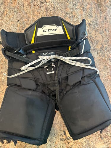 ccm axis 1.5 junior sm goalie pants