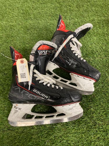 Used Senior Bauer Vapor 3X Pro Hockey Skates 7.5