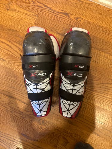 Used Youth Bauer 11"  Vapor X60 Shin Pads