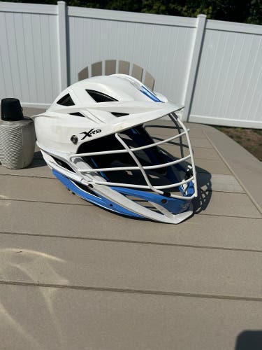 White/Carolina Blue Cascade XRS