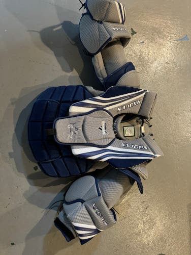 Medium Vaughn Ventus SLR Pro Goalie Chest Protector