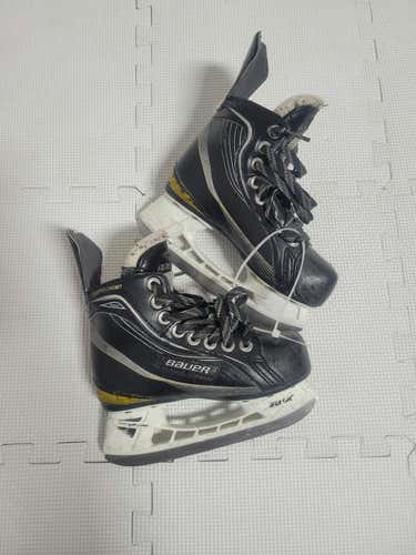 Used Bauer One60 Youth 12.5 Ice Hockey Skates