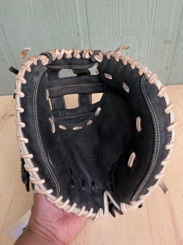 Brown Used Rawlings Shut Out Right Hand Throw Catcher's Baseball Glove 32.5"