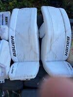 Bauer Supreme M5 Goalie Leg Pads M5 Pro Bauer Intermediate L goalie pads