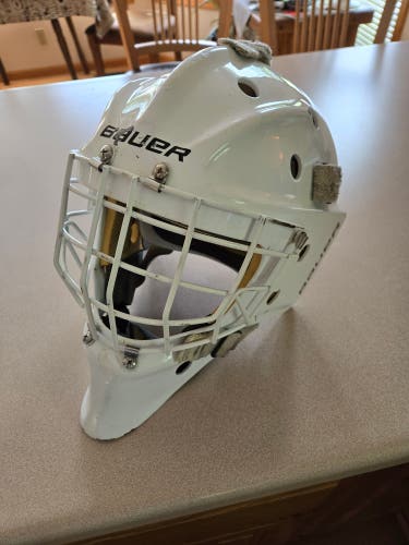 Used Senior Bauer 960 XPM Goalie Mask