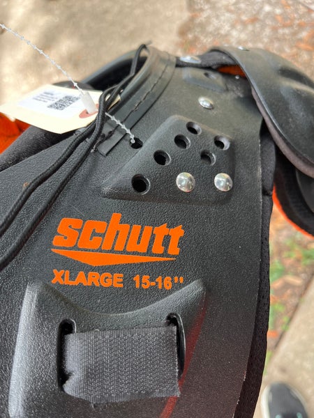 Used Extra Large 15-16” Youth Schutt Y-Flex 500 Shoulder Pads