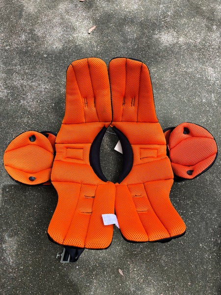Used Extra Large 15-16” Youth Schutt Y-Flex 500 Shoulder Pads