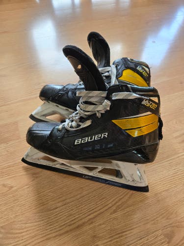 Custom Bauer Ultrasonic Goalie Skates