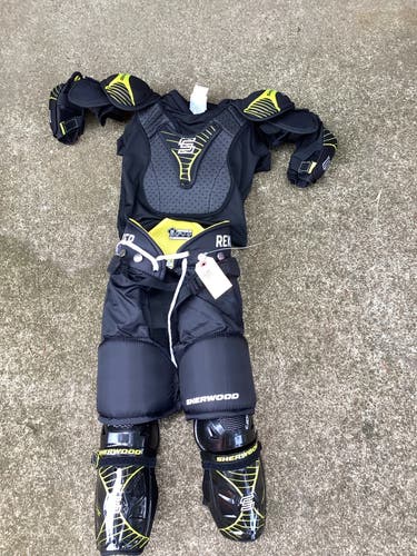 Sherwood Rekker Elite Youth Ice Hockey Protective Equipment Kit Set