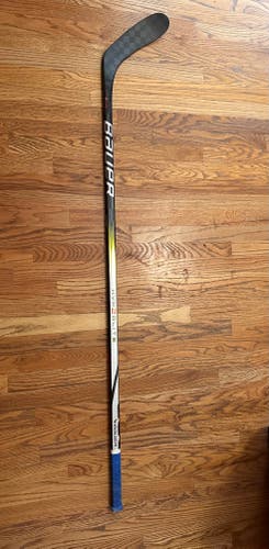 New Senior Bauer Vapor Hyperlite 2 Right Handed Hockey Stick P28