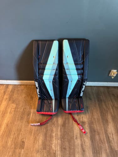 Custom True PX3 goalie pads 36+2