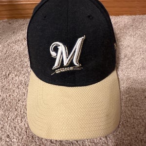 Milwaukee Brewers Medium/Large New Era Hat