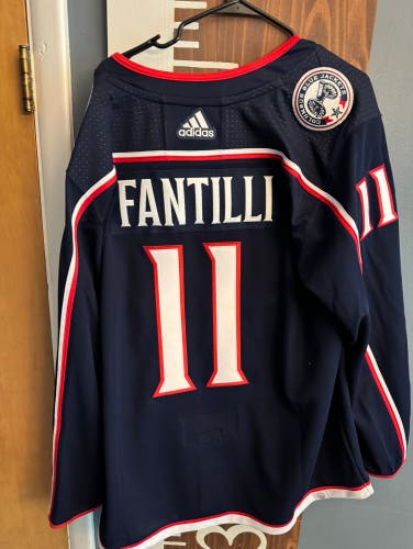 Fantilli CBJ jersey