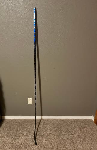 New Senior Bauer Right Handed P92 Vapor Hyperlite 2 Hockey Stick