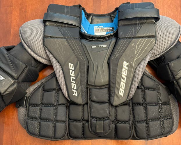 Used  Bauer  Elite Goalie Chest Protector