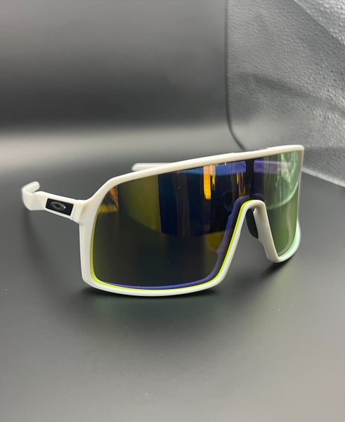 New SUTRO Sunglasses white/yellow