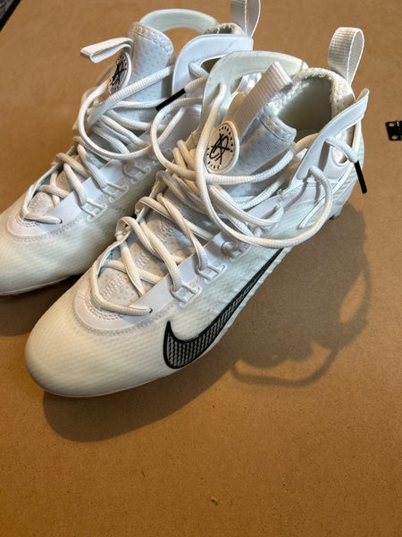 Barley used Nike Huarache 9 Lacrosse Cleats Size 10.5