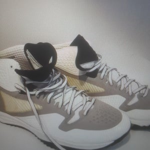 Silver Used Size 12 (Women's 13) Adult Men's Warrior Mid Top Molded Cleats