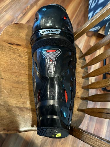 New Senior Bauer 14"  Vapor 3X Shin Pads