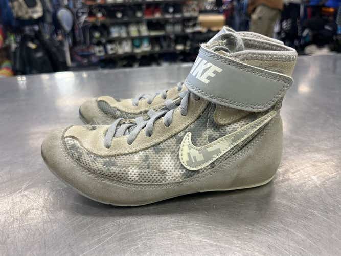 Used Nike Junior 01 Wrestling Shoes