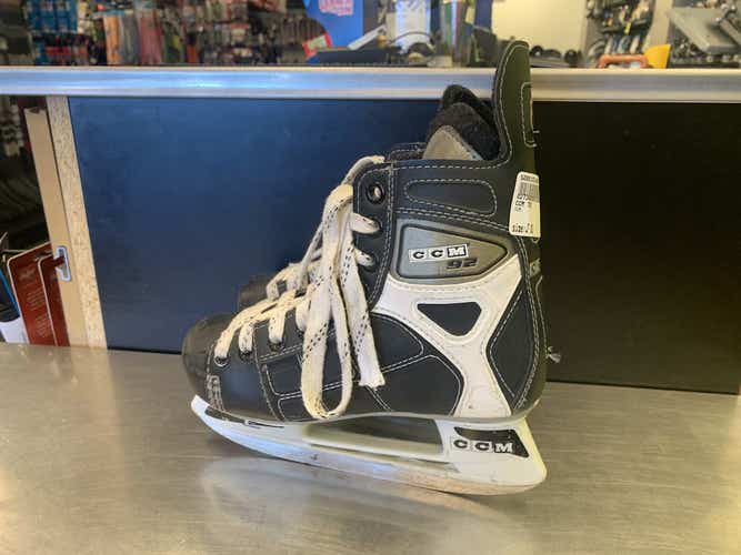 Used Ccm 792 Junior 02 Ice Hockey Skates