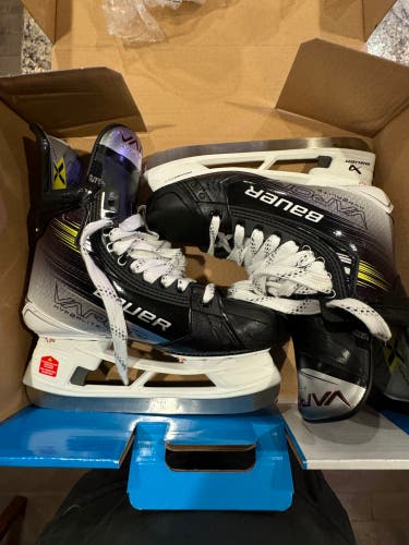 Senior New Bauer Vapor Hyperlite 2 Hockey Skates Size 7.0 Fit 1 w/ TI Steel