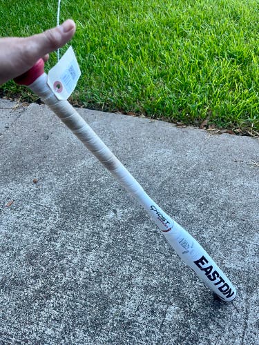White Used Easton Ghost Bat (-9) Composite 23 oz 32"