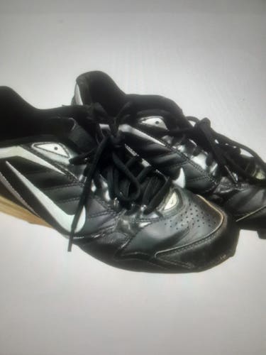 Black Used Size 9.0 (Women's 10) Adult Men's Nike Low Top Molded Cleats