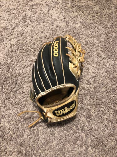 Used  Infield 11.5" A2000 Baseball Glove