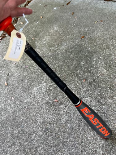 Used Kid Pitch (9YO-13YO) Easton Maxum Ultra Bat USSSA Certified (-10) Composite 17 oz 27"