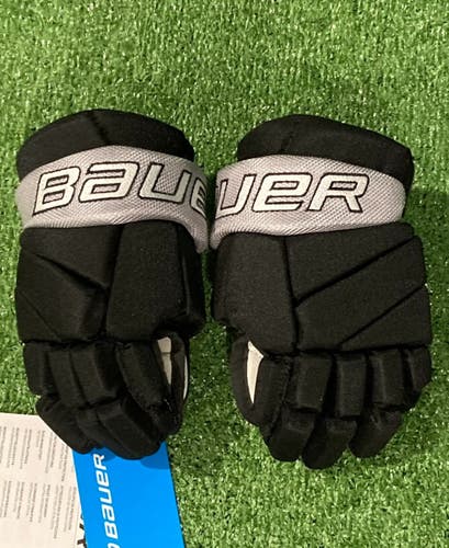 New Black Youth Bauer Vapor Team Providence Hockey Club Team Return Gloves 9"