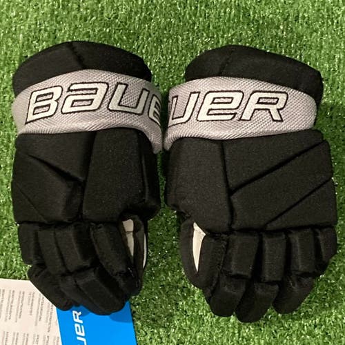 New Black Youth Bauer Vapor Team Providence Hockey Club Team Return Gloves 9"