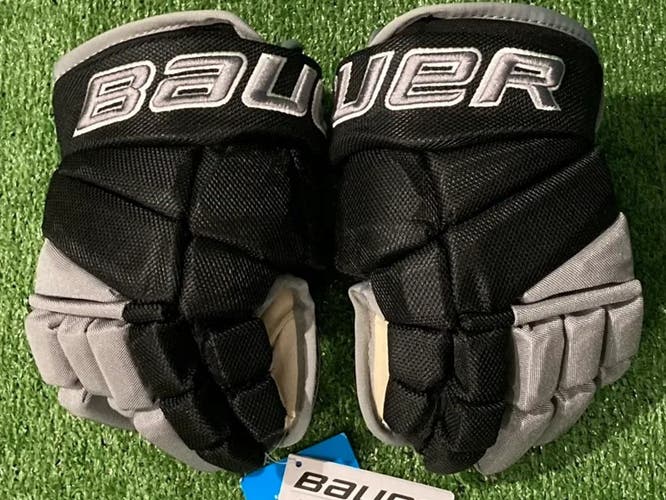 New Black Junior Bauer Vapor Pro Team Providence Hockey Club Team Return Gloves 10"