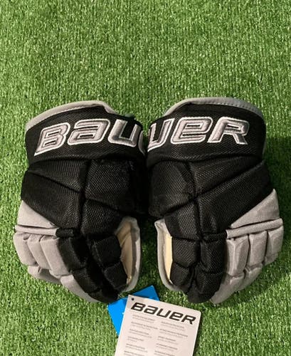 New Black Junior Bauer Vapor Pro Team Providence Hockey Club Team Return Gloves 10"