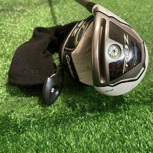 TaylorMade Ladies RBZ 25* 5 Hybrid Graphite Shaft