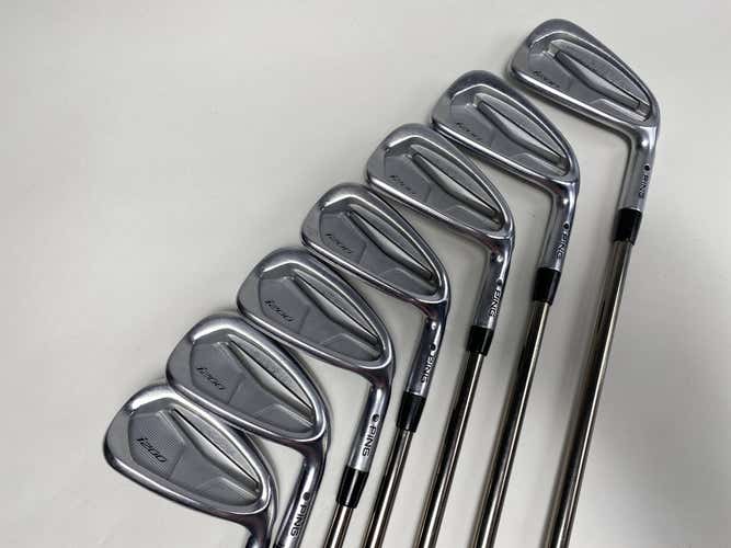 Ping i200 Iron Set 4-PW Black Dot UST Mamiya Recoil 95 F4 Stiff RH Midsize Grips