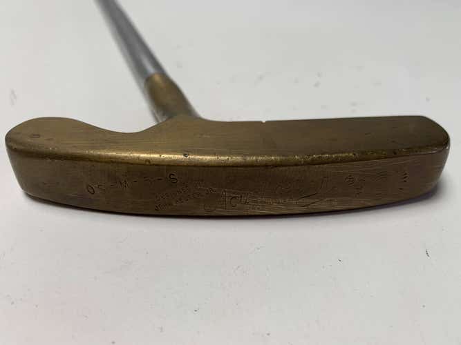 Acushnet Bullseye Putter 35" Mens RH