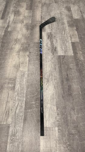 Used Intermediate CCM Right Handed P29 RibCor Trigger 8 Pro Hockey Stick