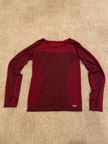 Red/Maroon Saucony Long Sleeve Shirt Women's M