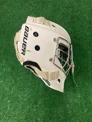 White Used Youth Bauer NME 4 Goalie Mask