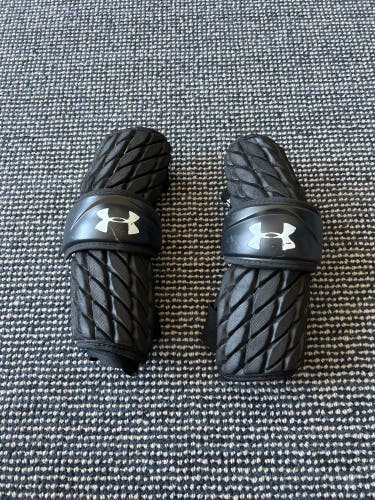 Black under armour arm pads