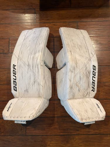 Bauer M5 Pro Leg Pads Medium 34+1