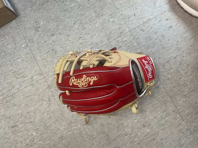 New 2023 Infield 11.5" Heart of the Hide Baseball Glove