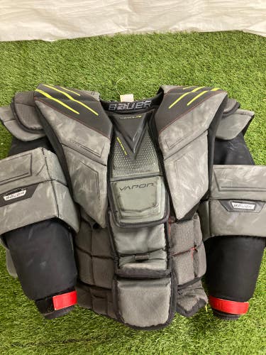 Used Senior Large Bauer Hyperlite Goalie Chest Protector