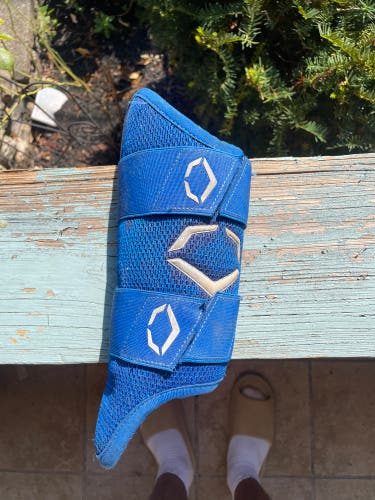 Blue Used Senior EvoShield Shin Guards