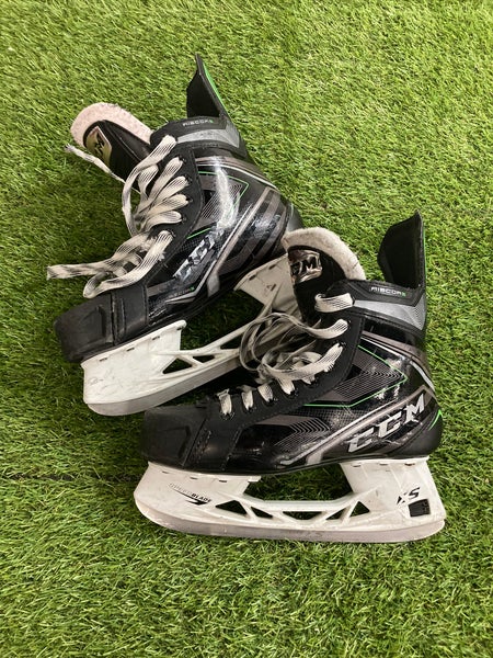 Used Intermediate CCM RibCor 86K Hockey Skates Regular Width 6.5