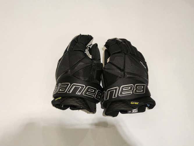 [Read Description] Black/Black Bauer Hyperlite Gloves - Size 13